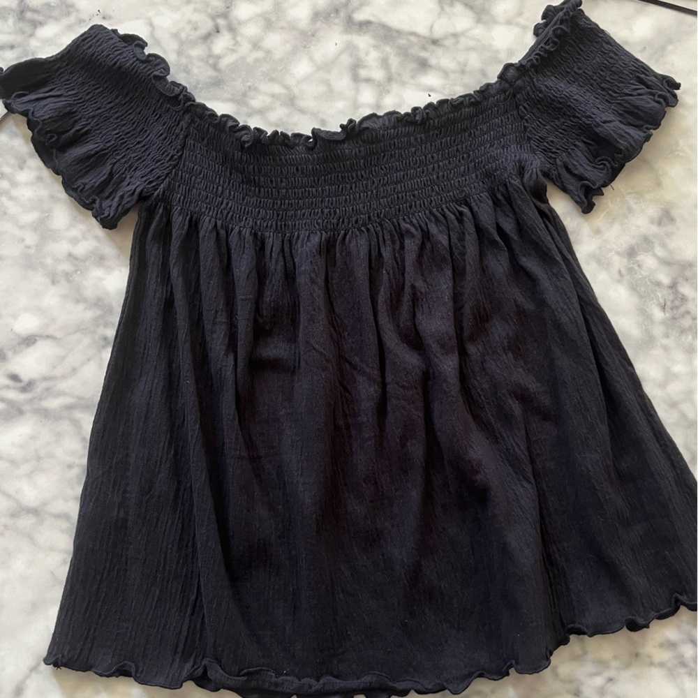 Ambiance. Size Medium. Black